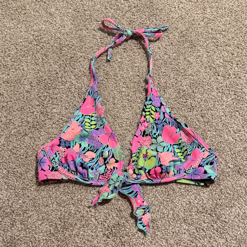 Victoria's Secret Bikini Top 32C